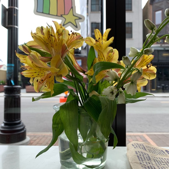 Meet your Posher, Emily - Picture 1 of 1